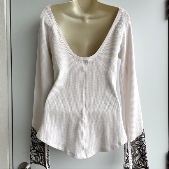 Free People Ivory Thermal Top with Embellished Sleeves Size L - Picture 8 of 10